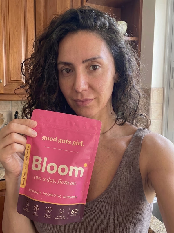 en good guts girl-kund med sin bloom-påse