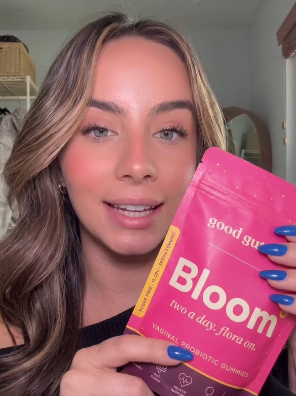 en good guts girl-kund med sin bloom-påse